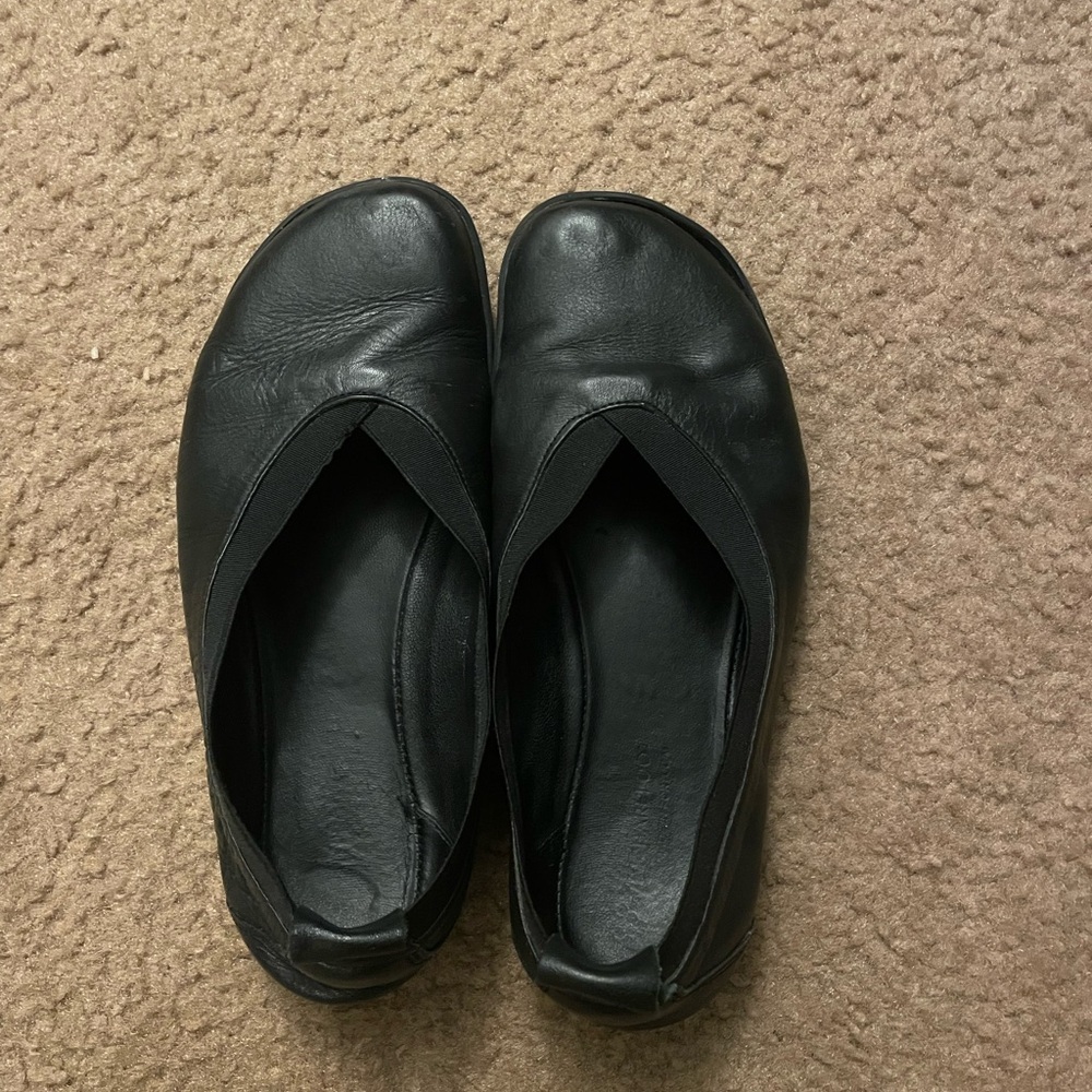 VivoBarefoot flats
